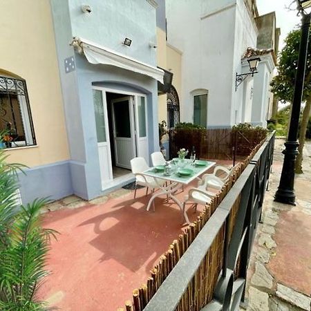 Gatu Sherry, Junto Puerto Deportivo Y Playa " Preferente Mayores De 25 Anos Y Familias " El Puerto de Santa Maria Ngoại thất bức ảnh