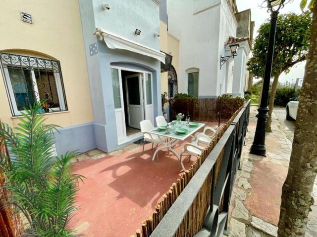 Gatu Sherry, Junto Puerto Deportivo Y Playa " Preferente Mayores De 25 Anos Y Familias " El Puerto de Santa Maria Ngoại thất bức ảnh